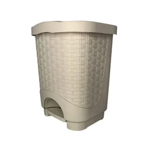 PAPELERA RATTAN PEDAL 12 LTS AVELLANA 1098 COLPLAST 1098